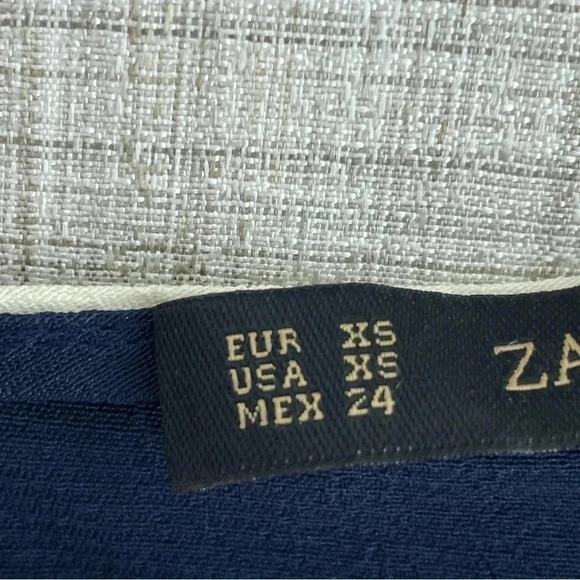 Zara Basic Womens Size XS Navy Blue short sleeve blouse 1511 - Picture 4 of 9